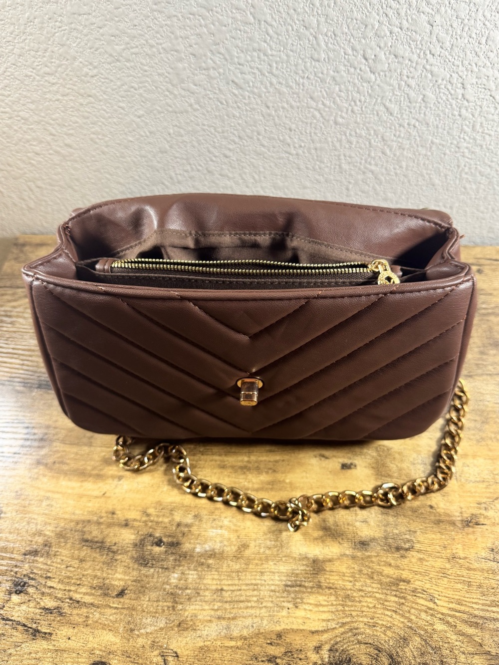Valentino Orlandi | Brown Quilted Chain Shoulder Bag | Gold Hardware - Picture 10 of 12